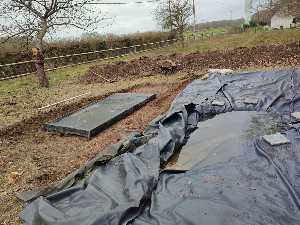 Pose des bâche pour mare et drink station Ivan Le Roux Romilly-la-Puthenaye