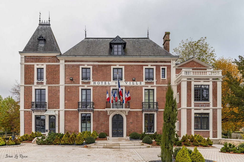 Hôtel de Ville - Beaumont le Roger (27)