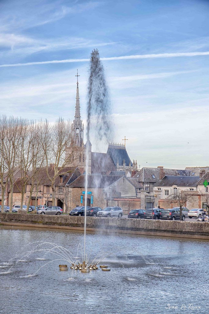 Fontaine de Conches-en-Ouche