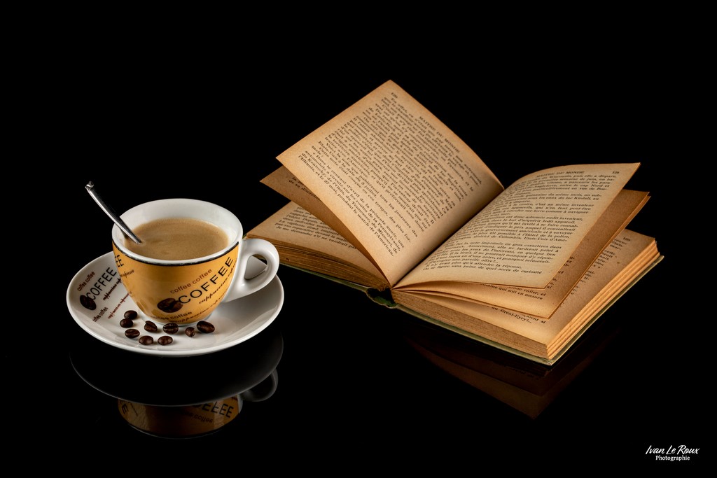 Café lecture détente expresso photo Ivan Le Roux nature morte Studio godox