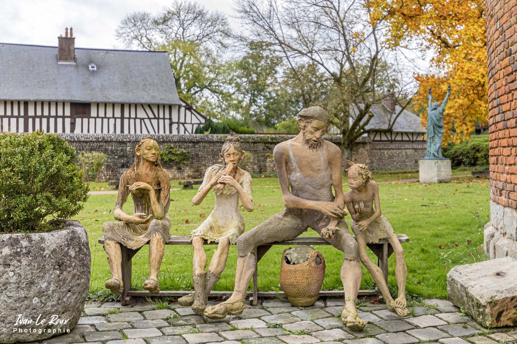 Château de Vascœuil (27) - "La Pause" de Fanny Ferré - 2021