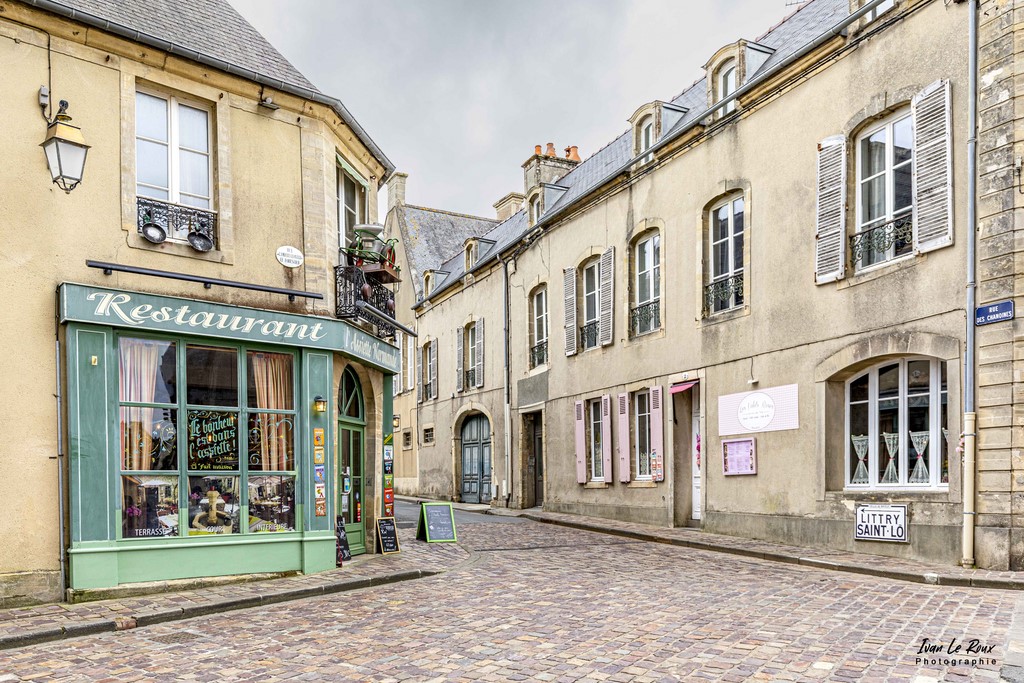 Rue pavée de Bayeux - 2022 - photo de Ivan Le Roux