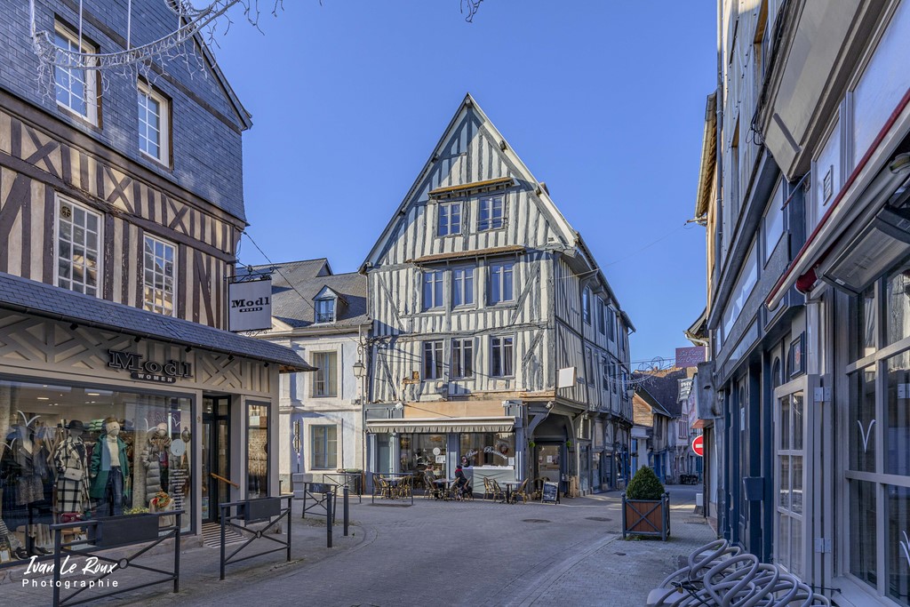 Centre ville de Bernay (27)  - 2021