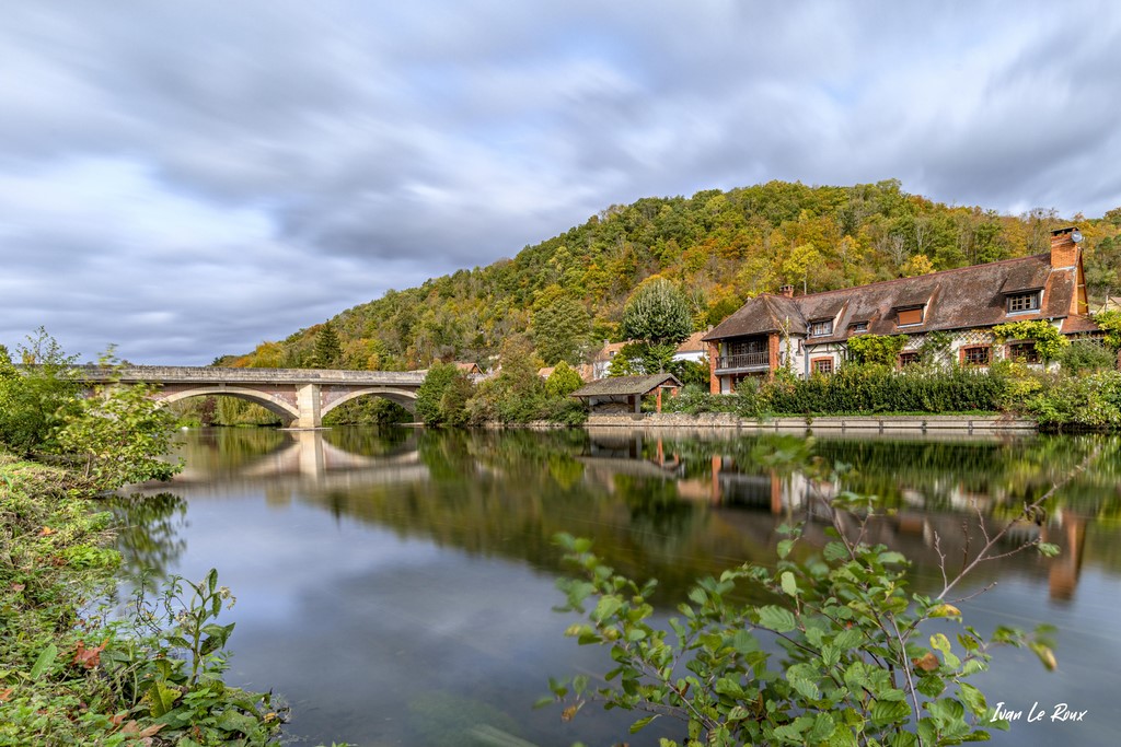 Vue sur l'Eure depuis le Parc du Château d'Acquigny