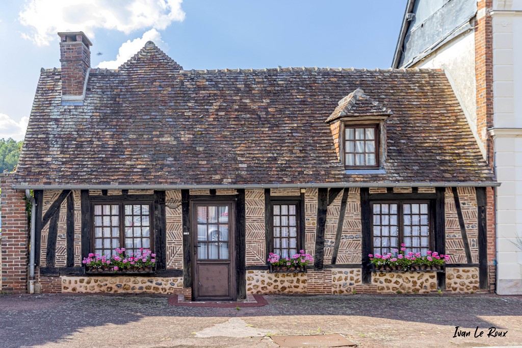 La Ferrière-sur-Risle (27) - 2021 - maison fleurie