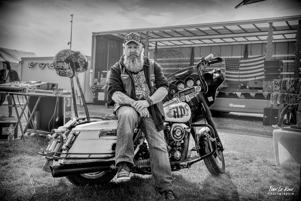 12eme rassemblement des rétros du plateau du Neubourg (27) - 2022 Bicker harley Davison