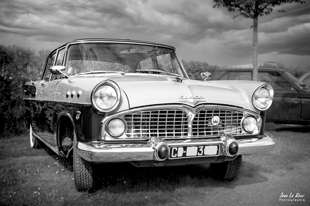 12eme rassemblement des rétros du plateau du Neubourg (27) - 2022 Simca ancienne voiture