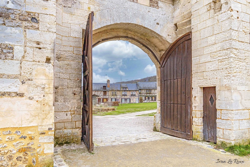 Notre Dame du Bec - Le Bec-Hellouin (27) - 2020