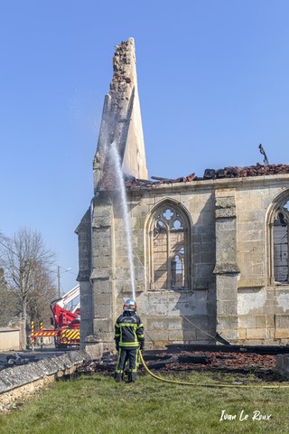 Incendie de l'Eglise de Romilly-la-Puthenaye (27) - 17/04/2021 - Ivan Le Roux Photographe - Eure - Normandie